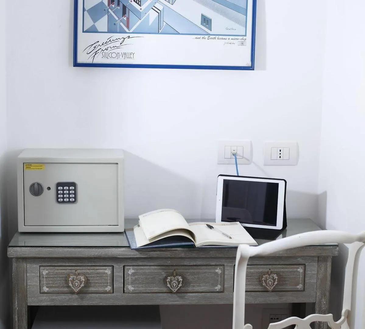 Napoli Pietrasanta Lt Bed & Breakfast Italy